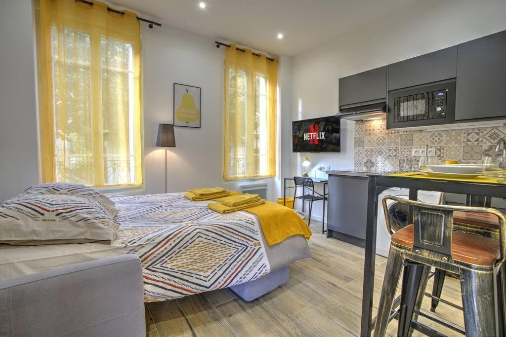 Brut De Pomme Apartment Шампини сюр Марн Екстериор снимка