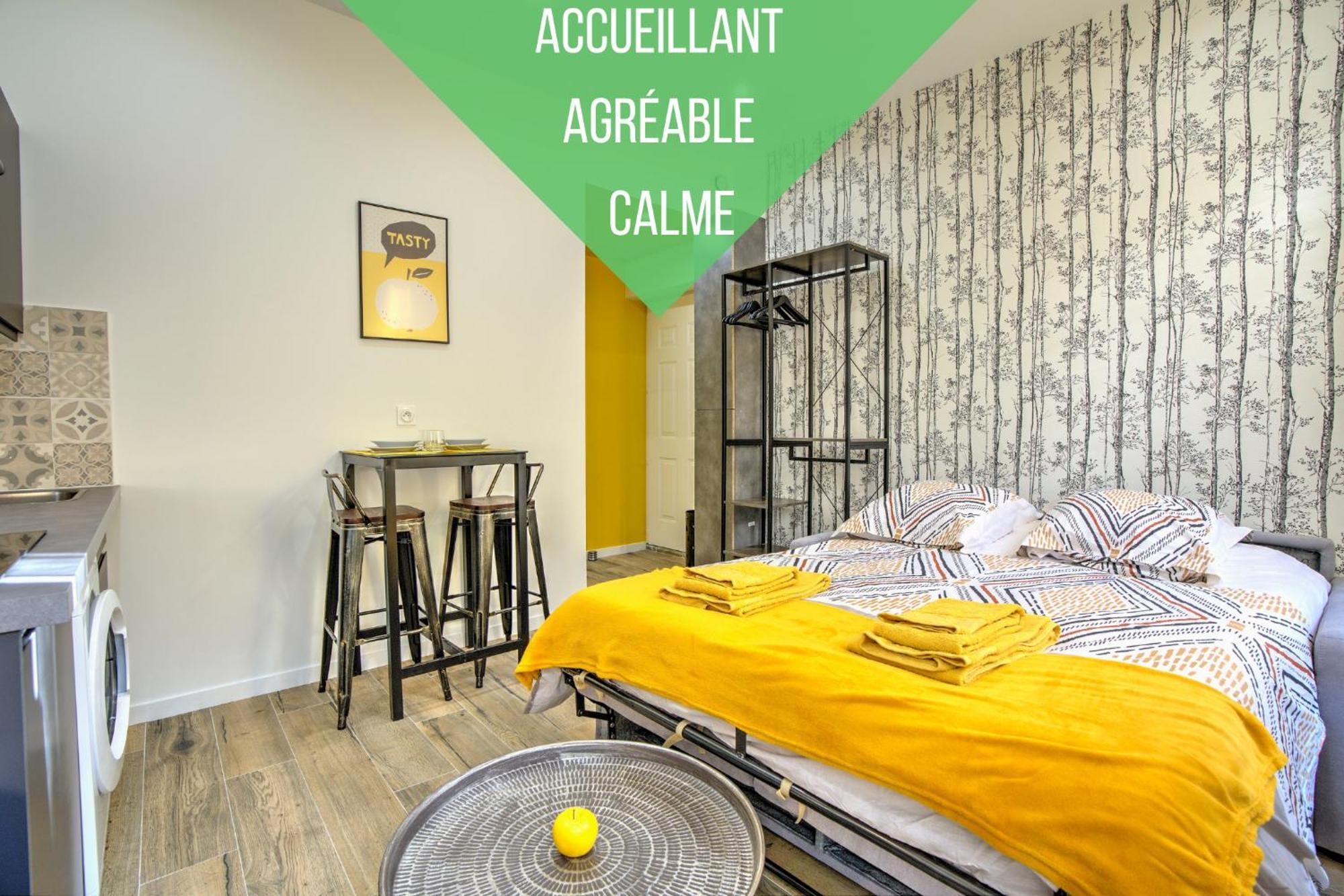 Brut De Pomme Apartment Шампини сюр Марн Екстериор снимка